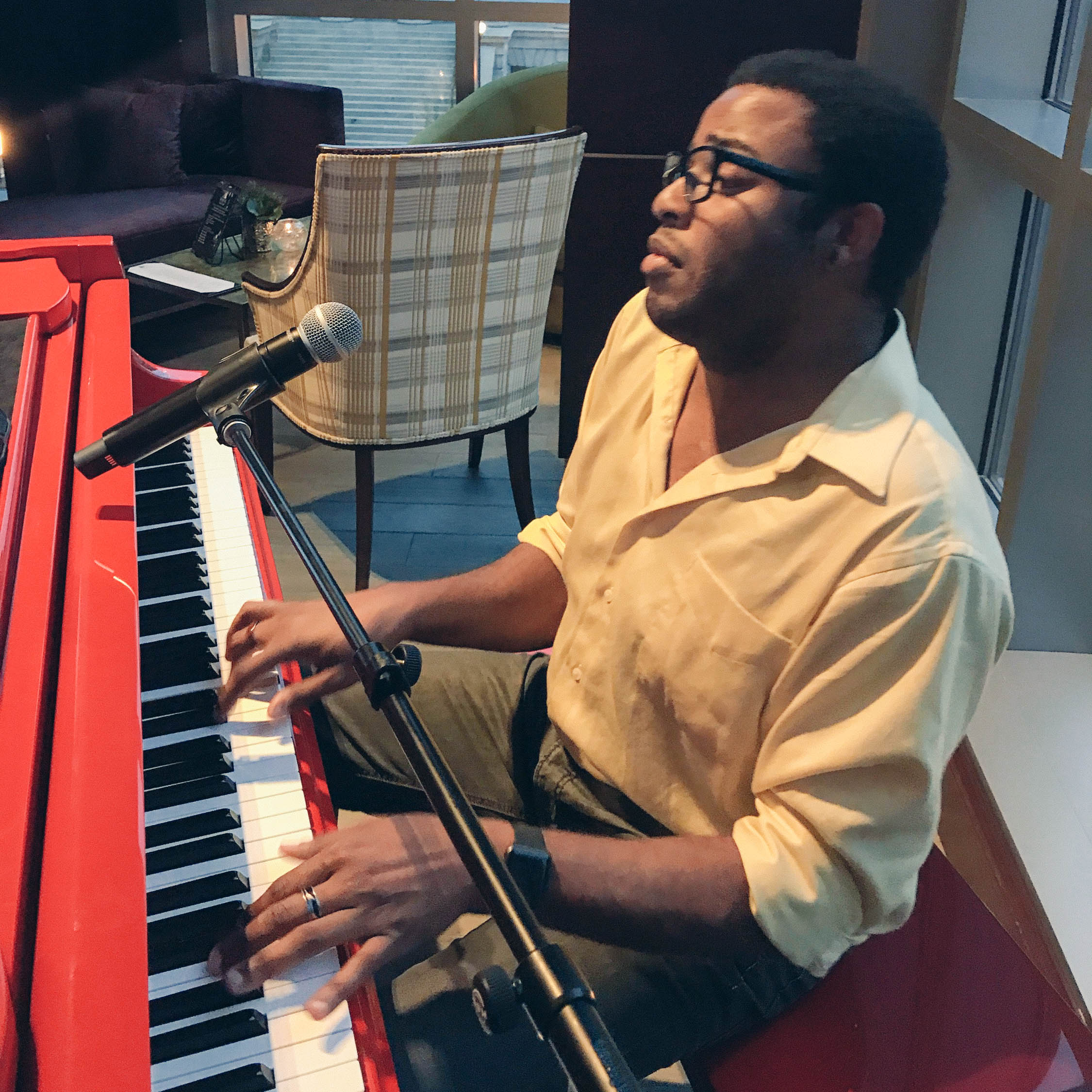 Playing at a hotel, doing what he does best!